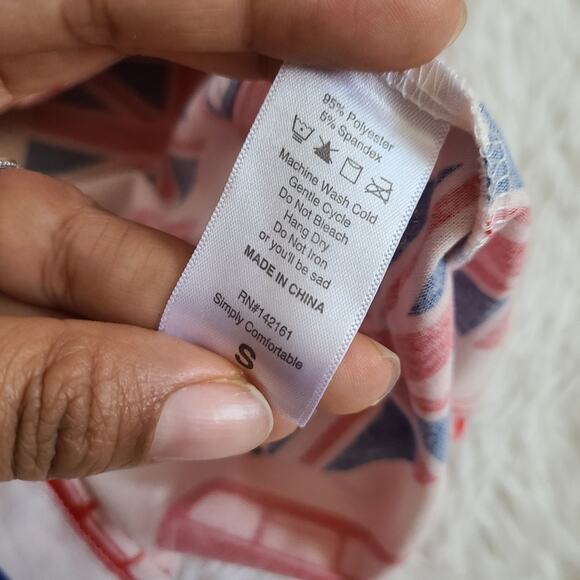 LuLaRoe London British Flag Scoop Neck Tank Top SZ S - Picture 6 of 11